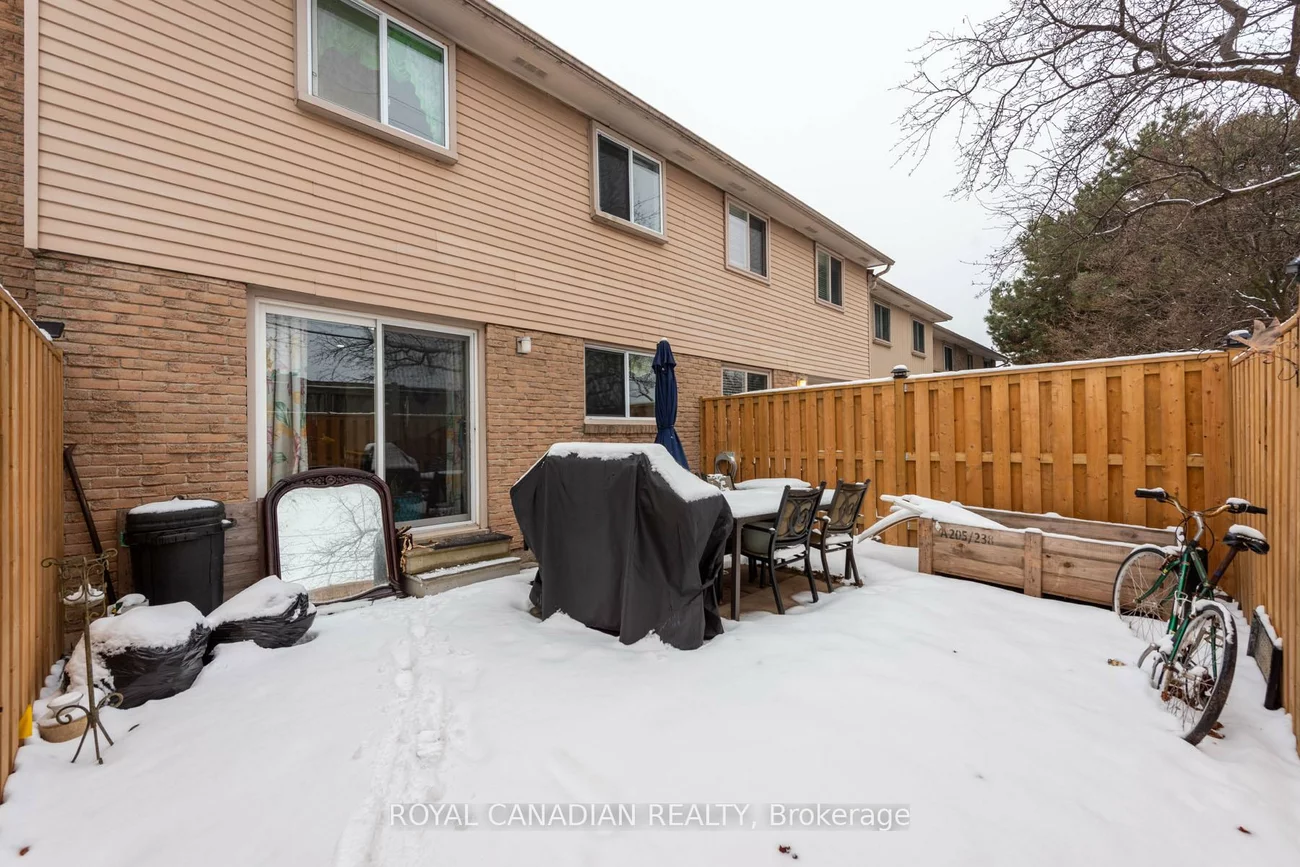 1538, Lancaster, 1005 - FA Falgarwood, Oakville