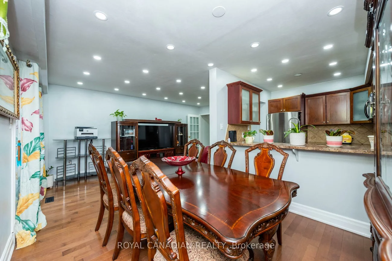 1538, Lancaster, 1005 - FA Falgarwood, Oakville