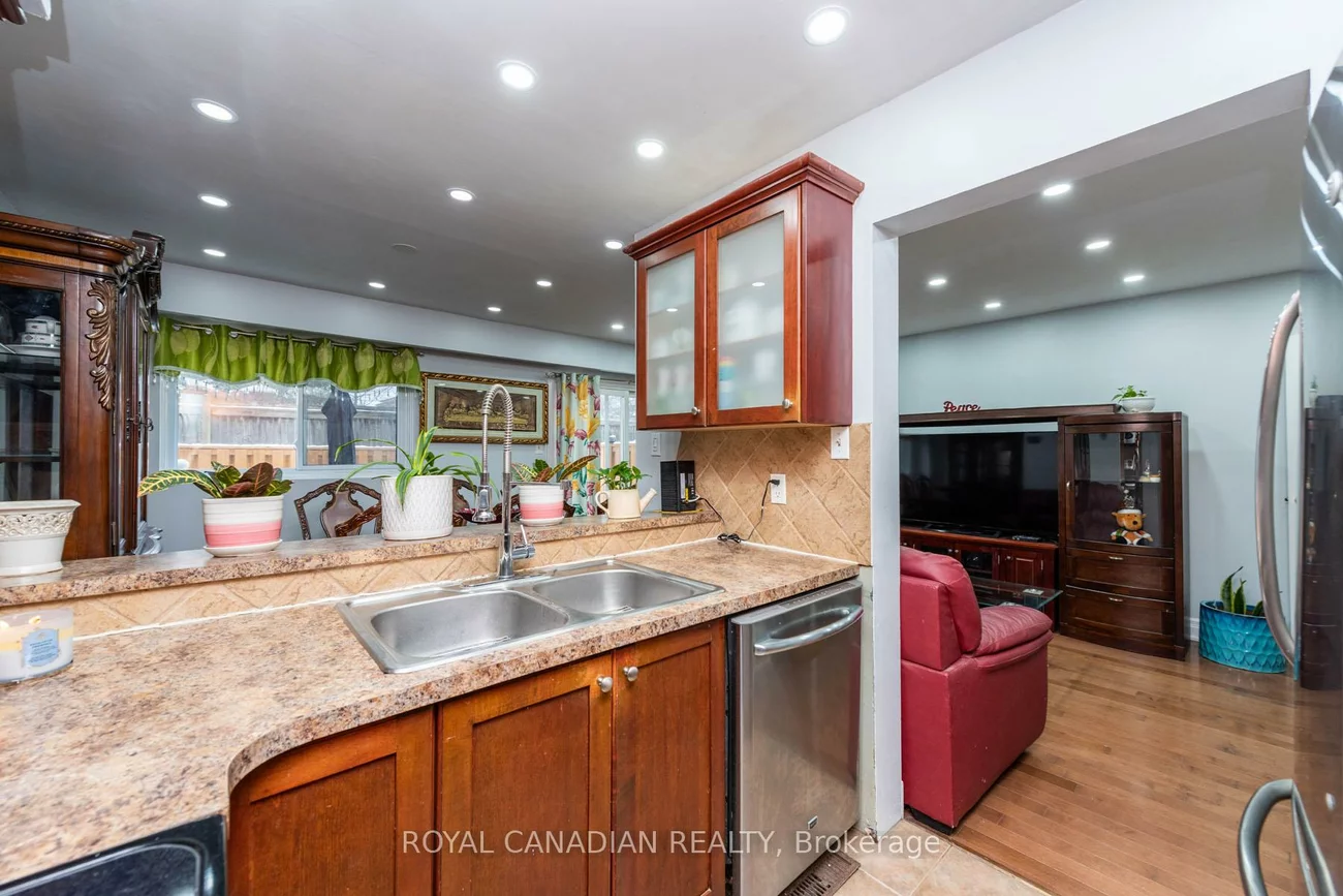 1538, Lancaster, 1005 - FA Falgarwood, Oakville