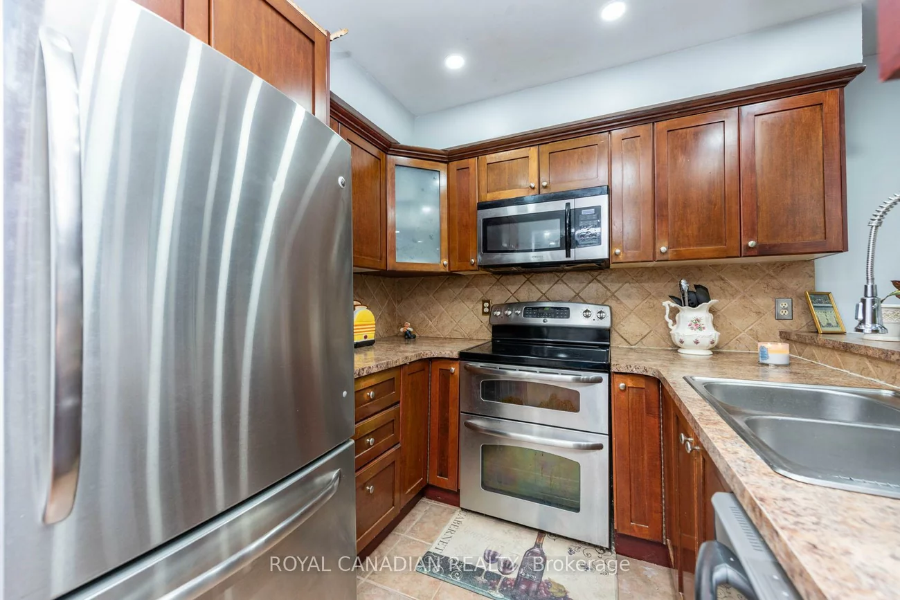 1538, Lancaster, 1005 - FA Falgarwood, Oakville