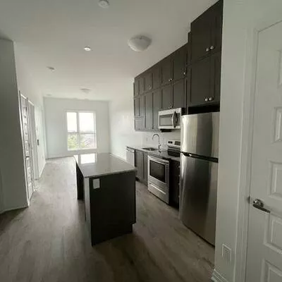 95, Dundas, 1040 - OA Rural Oakville, Oakville