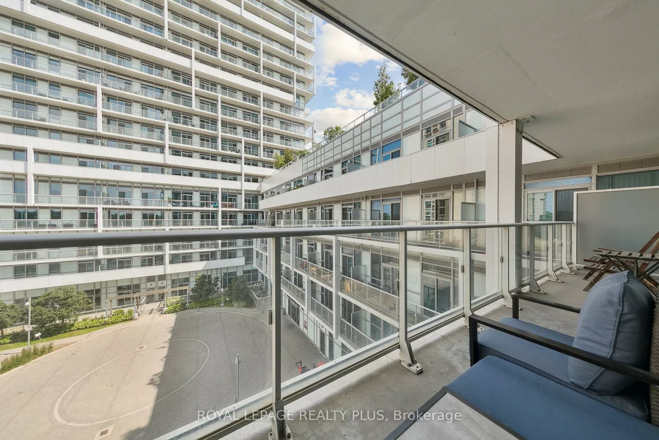 65, Speers, 1014 - QE Queen Elizabeth, Oakville