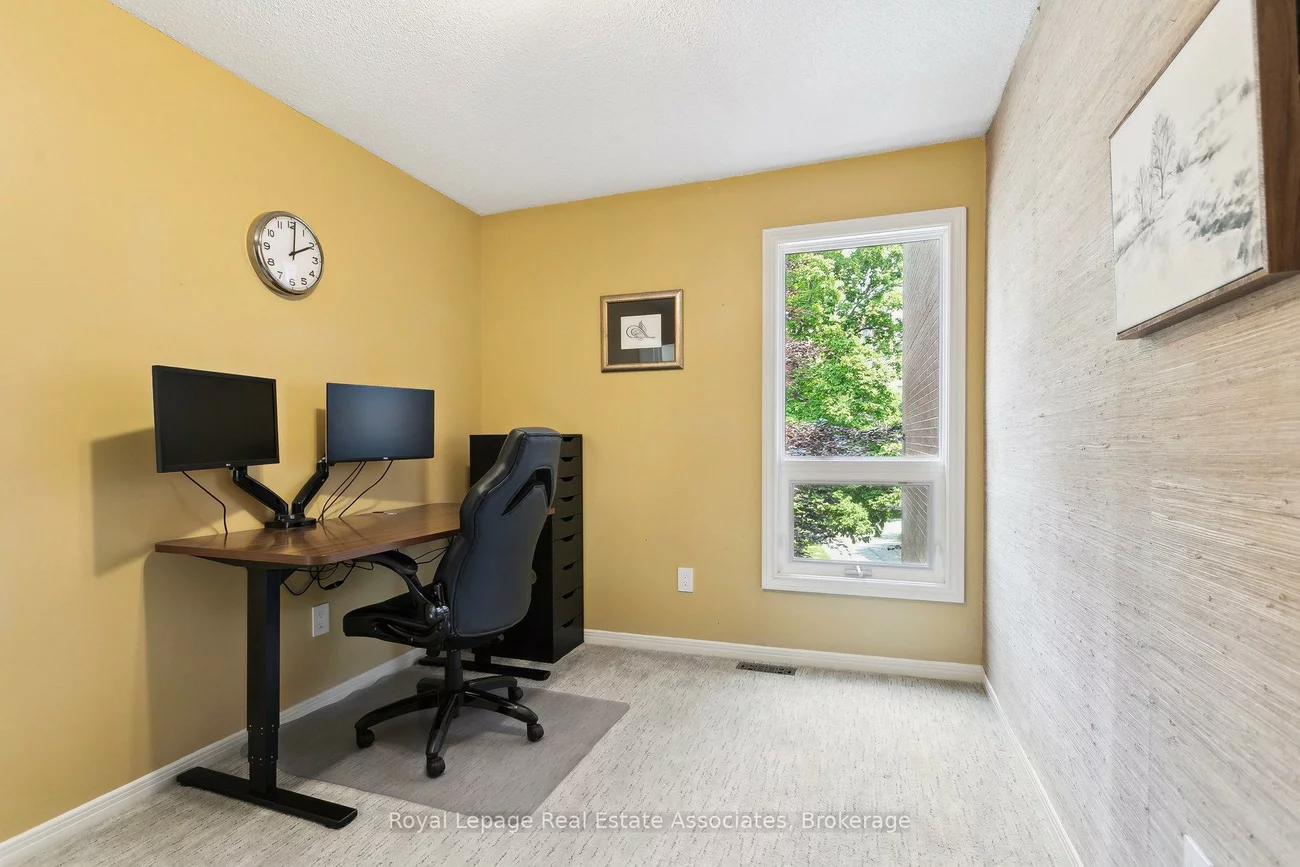 1250, Marlborough, 1003 - CP College Park, Oakville
