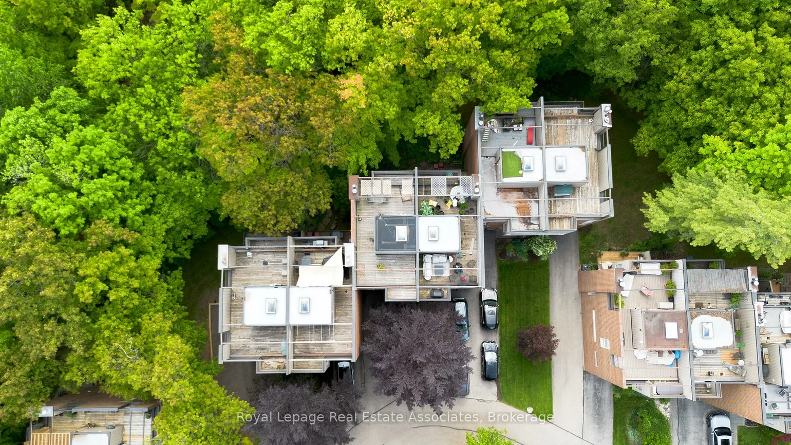 1250, Marlborough, 1003 - CP College Park, Oakville