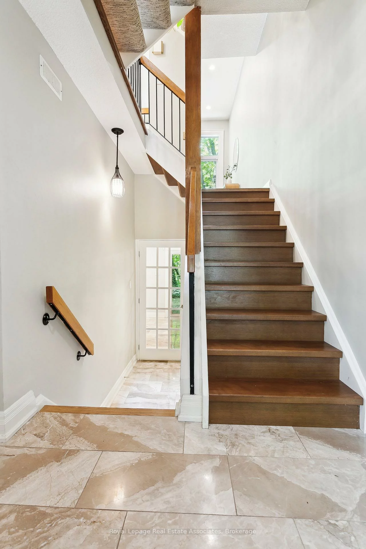 1250, Marlborough, 1003 - CP College Park, Oakville