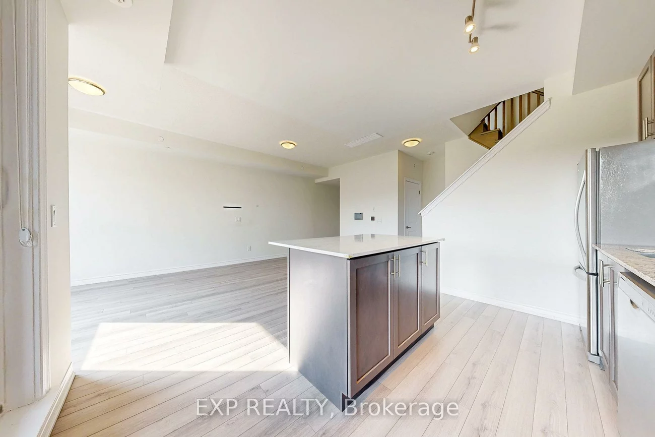 349, Wheat Boom, 1010 - JM Joshua Meadows, Oakville