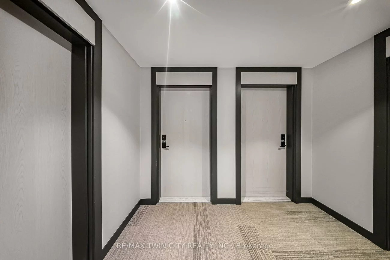 168, SABINA, 1008 - GO Glenorchy, Oakville