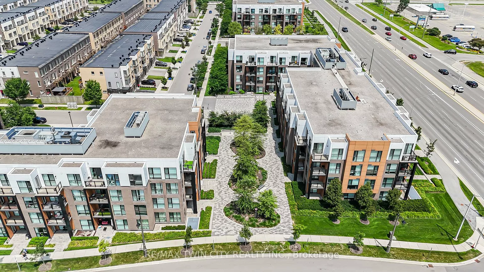 168, SABINA, 1008 - GO Glenorchy, Oakville
