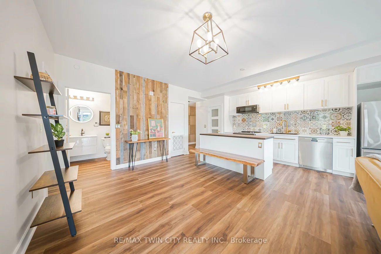 168, SABINA, 1008 - GO Glenorchy, Oakville