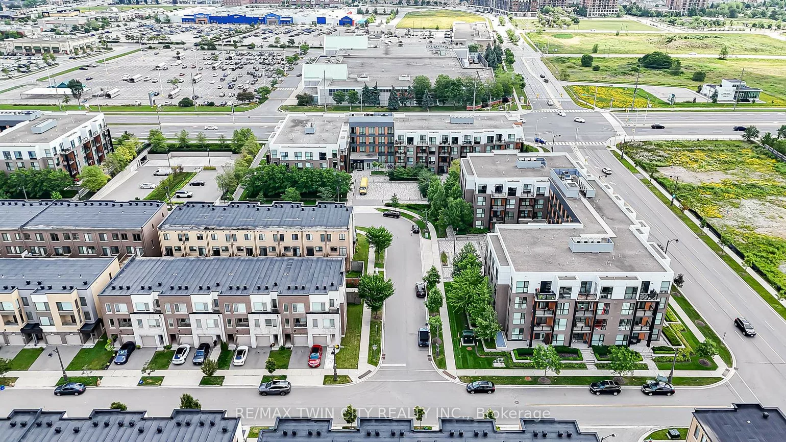 168, SABINA, 1008 - GO Glenorchy, Oakville