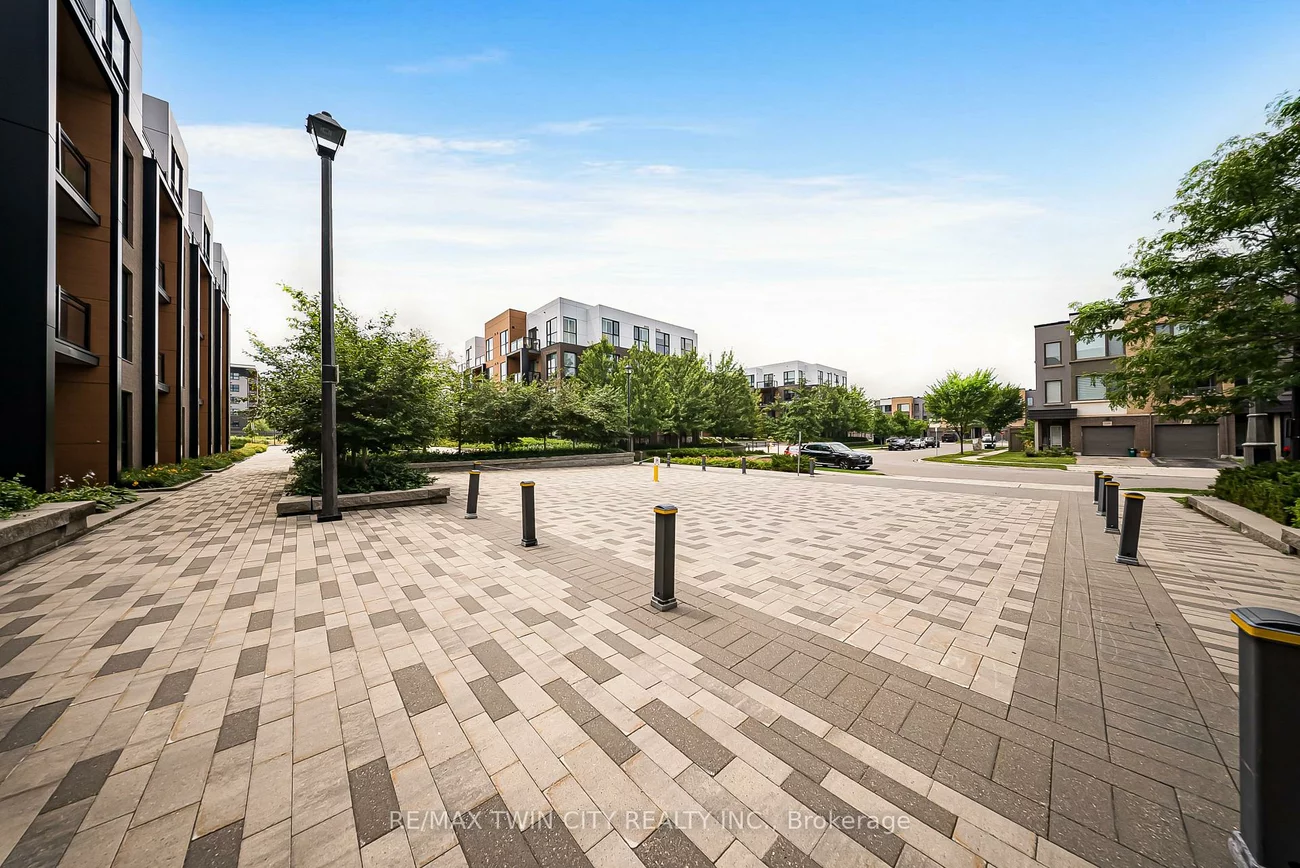168, SABINA, 1008 - GO Glenorchy, Oakville