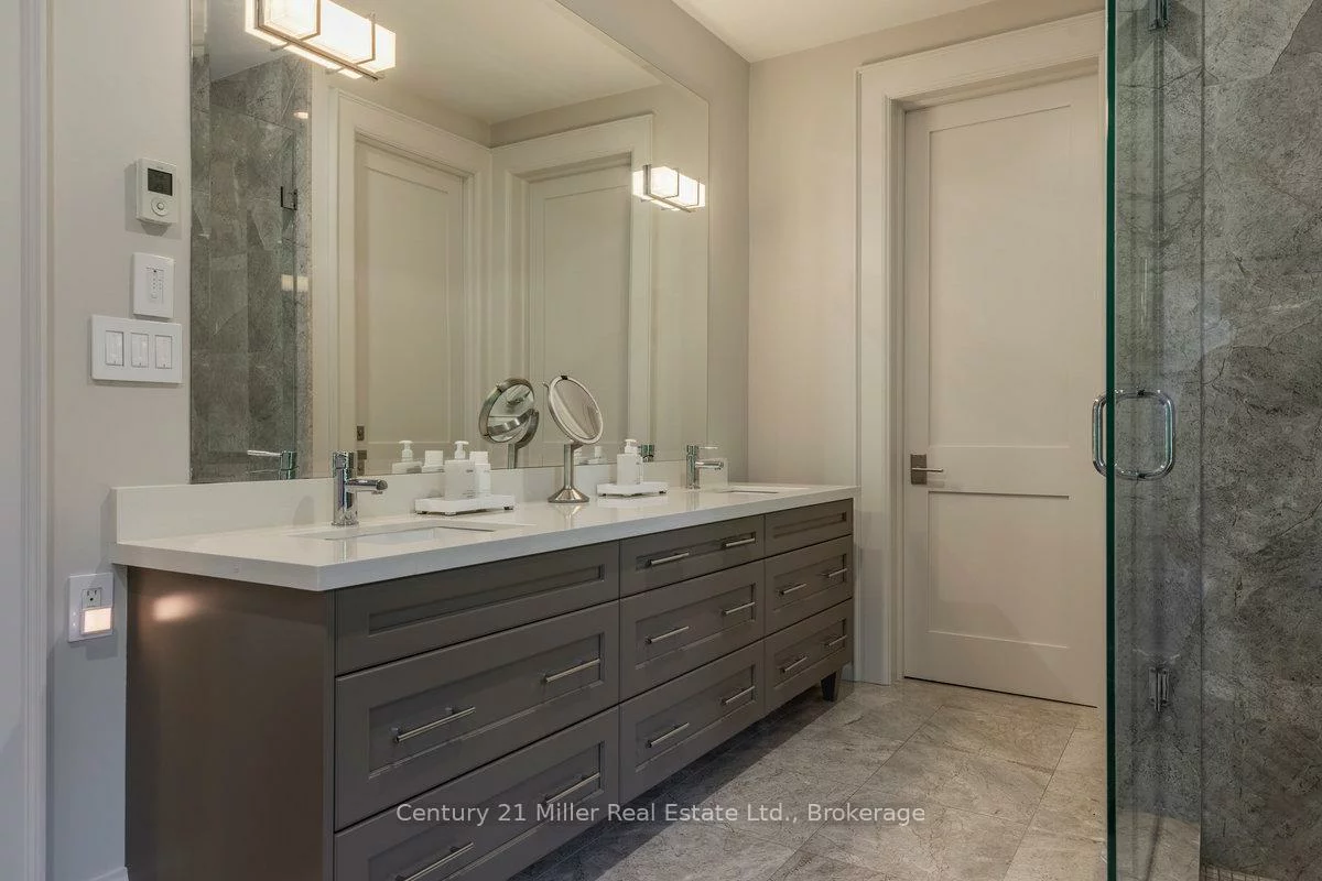 10, Maple Grove, 1011 - MO Morrison, Oakville