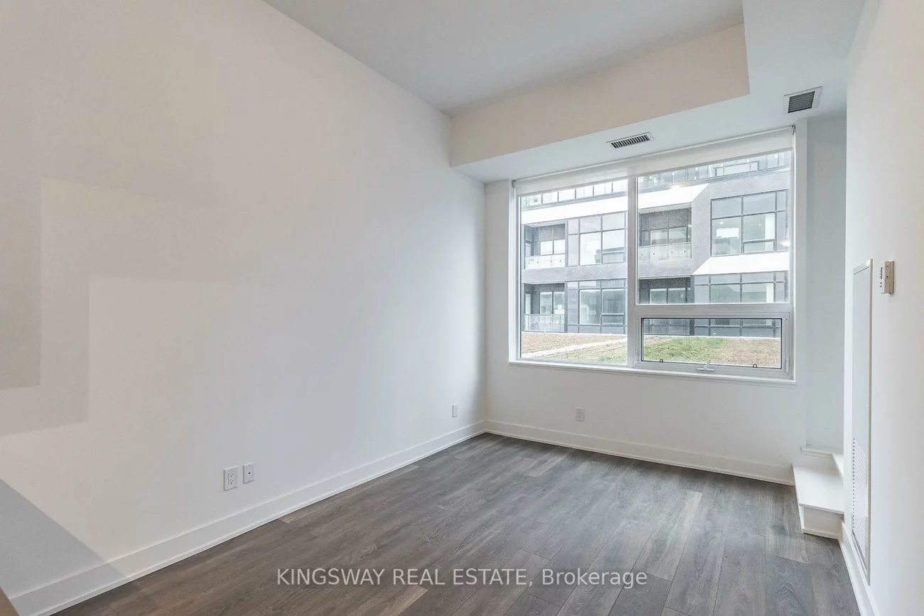 2485, Taunton, 1015 - RO River Oaks, Oakville