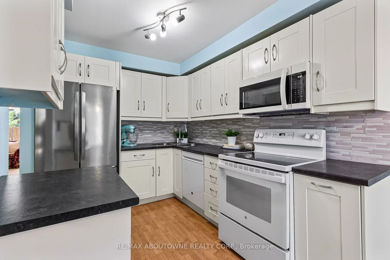 2021, Sixth, 1015 - RO River Oaks, Oakville