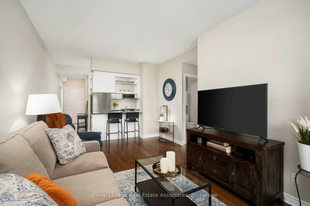 2325, Central Park, 1015 - RO River Oaks, Oakville
