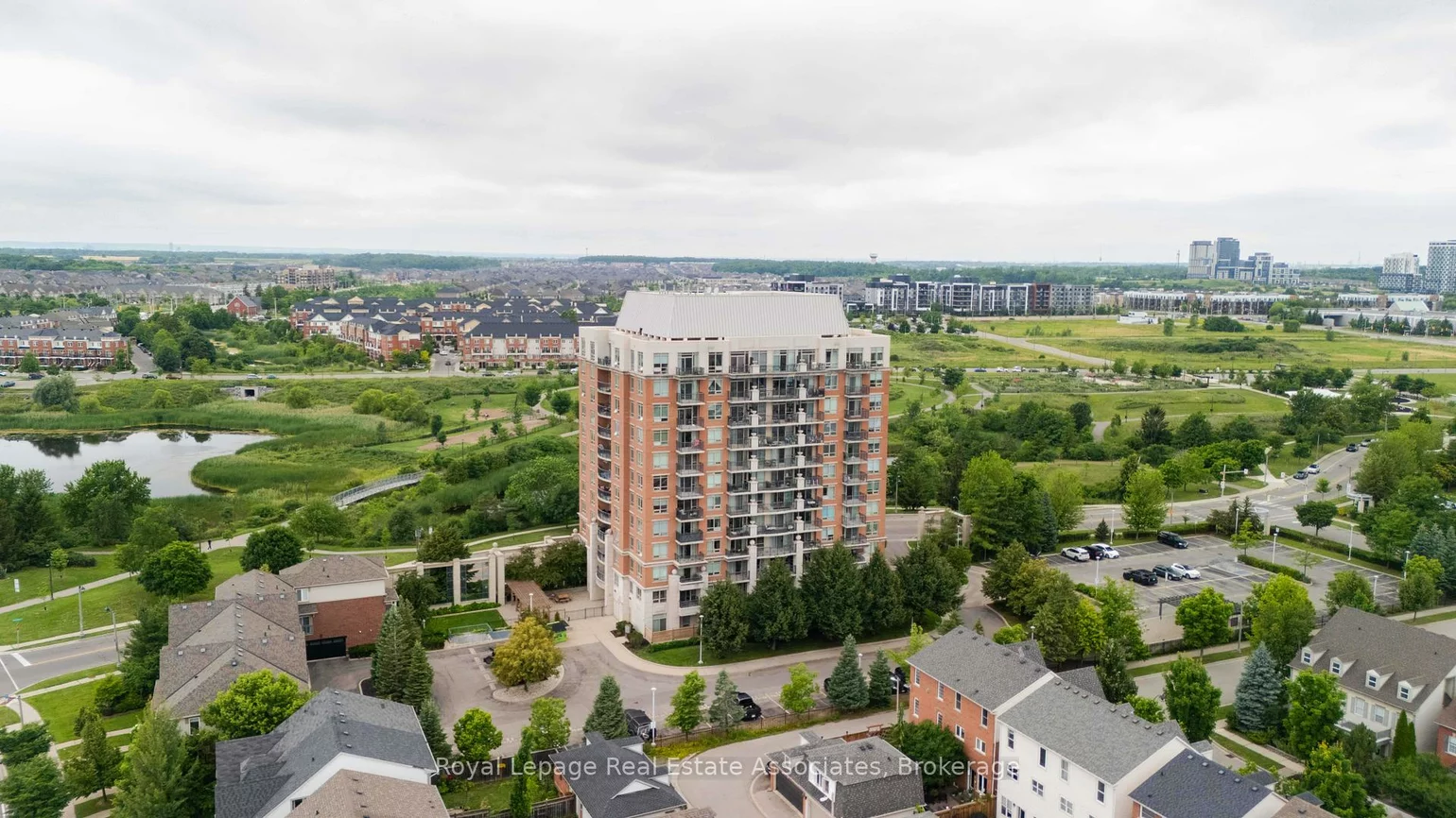 2325, Central Park, 1015 - RO River Oaks, Oakville