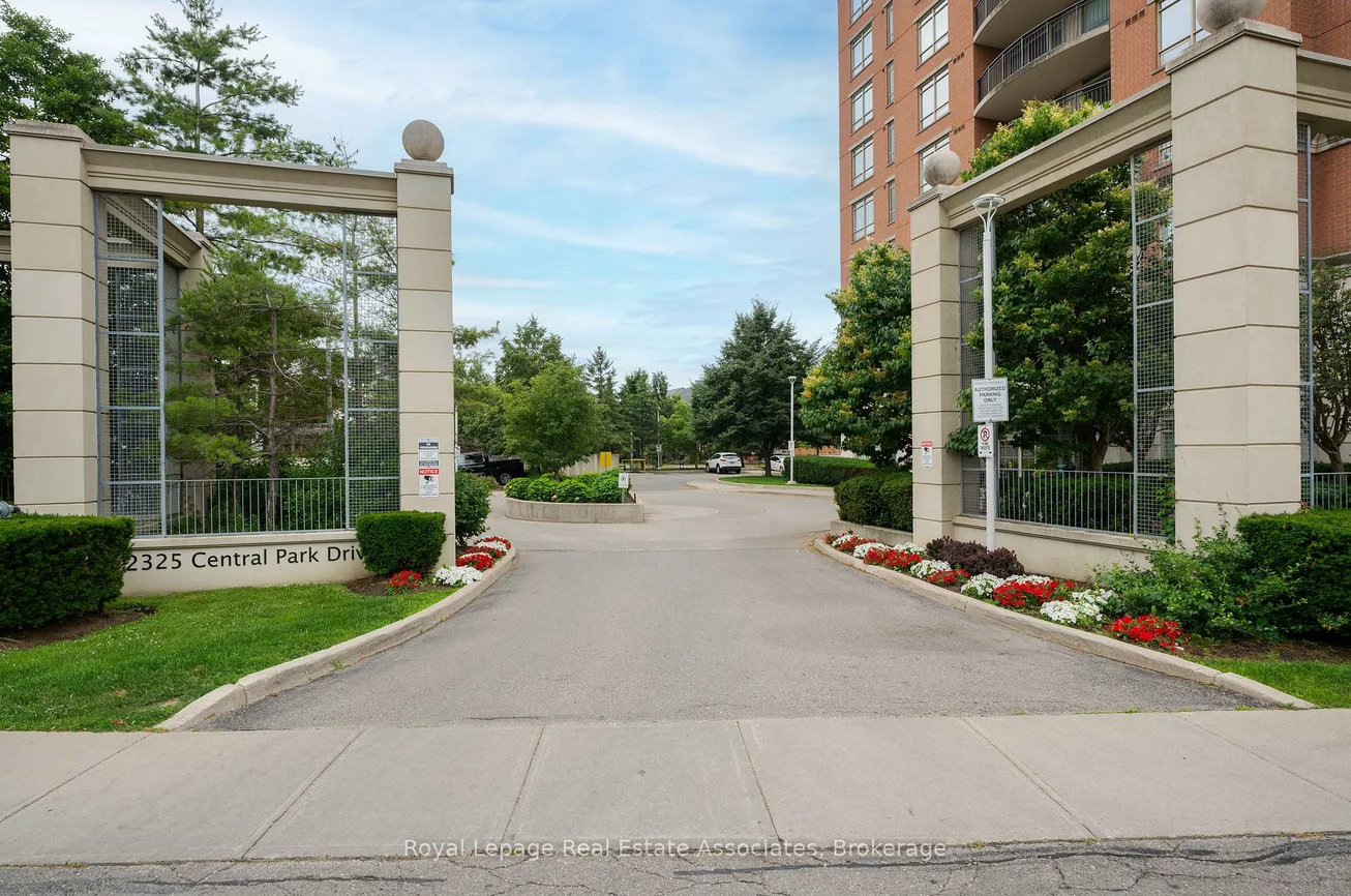 2325, Central Park, 1015 - RO River Oaks, Oakville