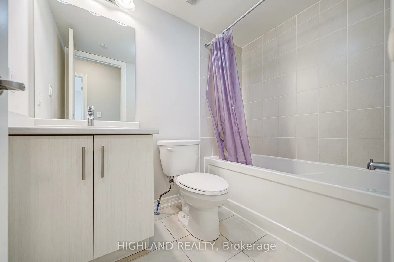 2199, Lillykin, 1015 - RO River Oaks, Oakville
