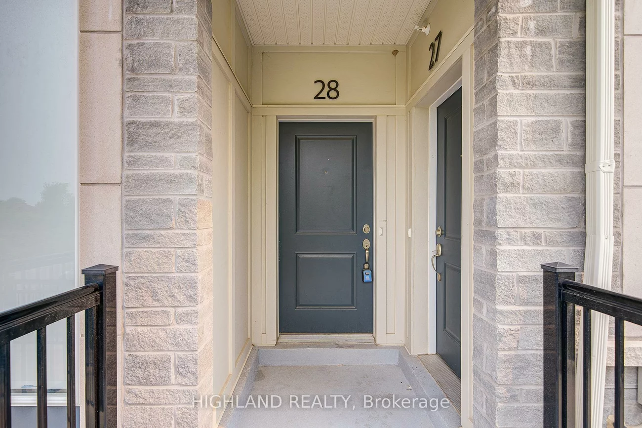 2199, Lillykin, 1015 - RO River Oaks, Oakville