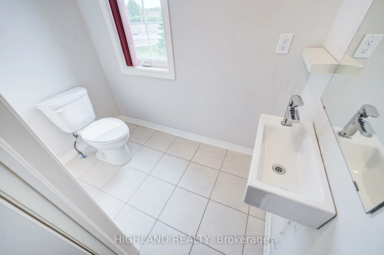 2199, Lillykin, 1015 - RO River Oaks, Oakville