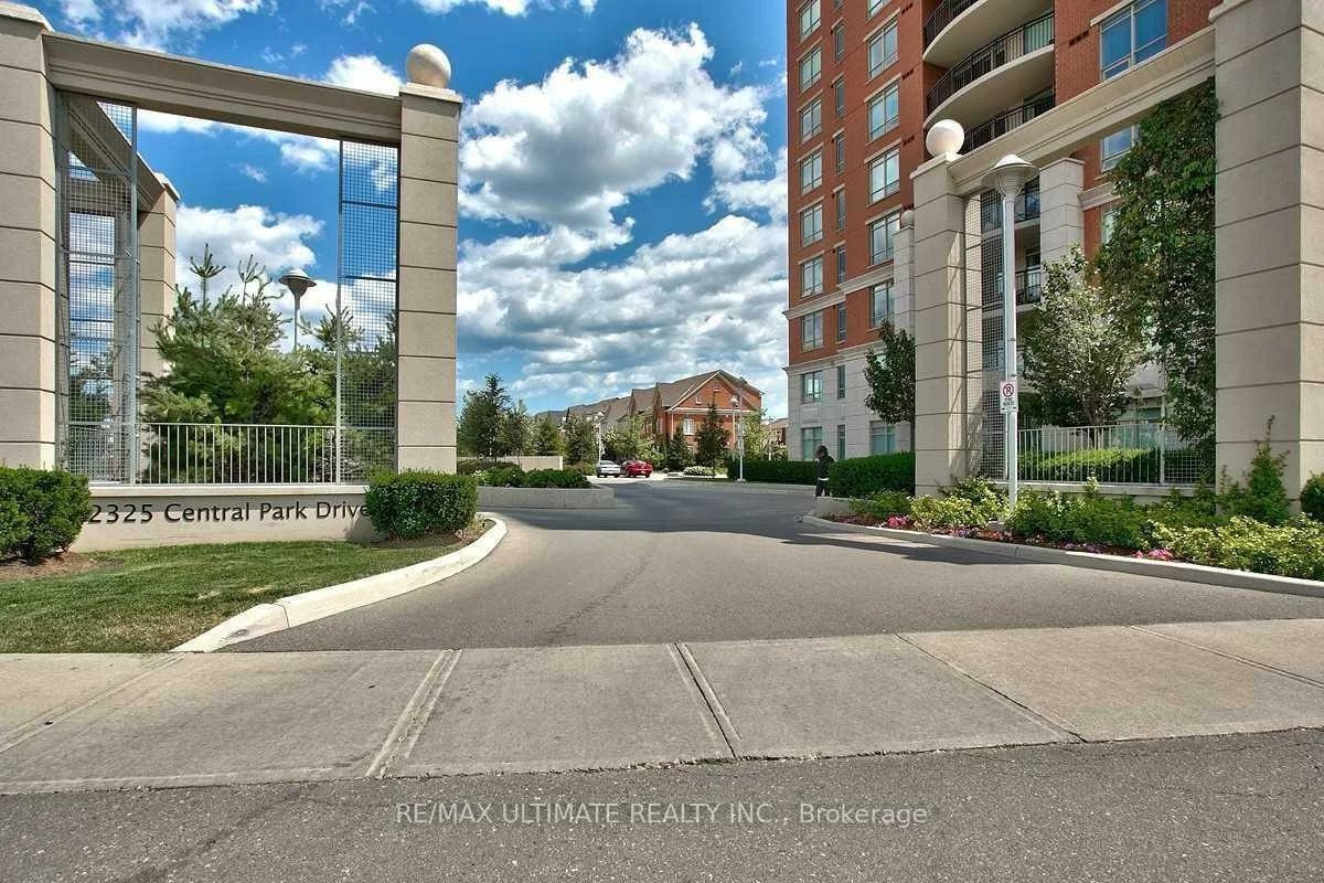 2325, Central Park, 1015 - RO River Oaks, Oakville