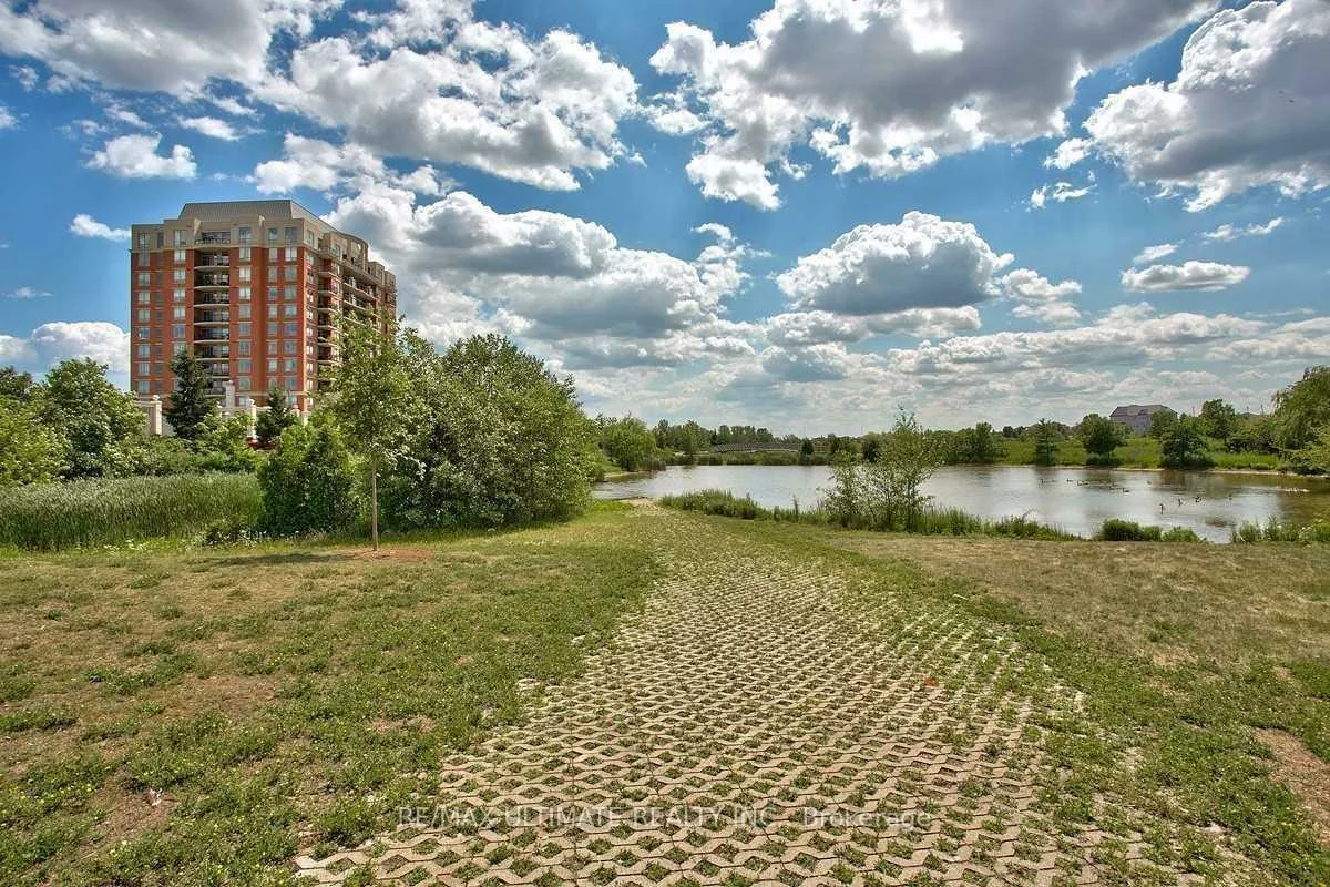 2325, Central Park, 1015 - RO River Oaks, Oakville