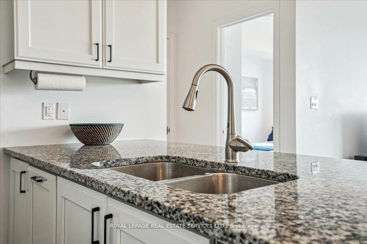 3028, Creekshore, 1008 - GO Glenorchy, Oakville