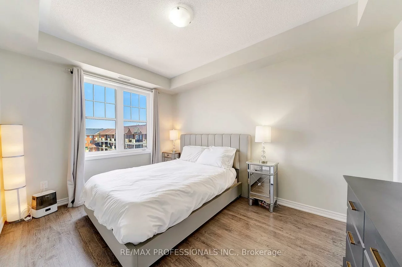 2339, Sawgrass, 1015 - RO River Oaks, Oakville