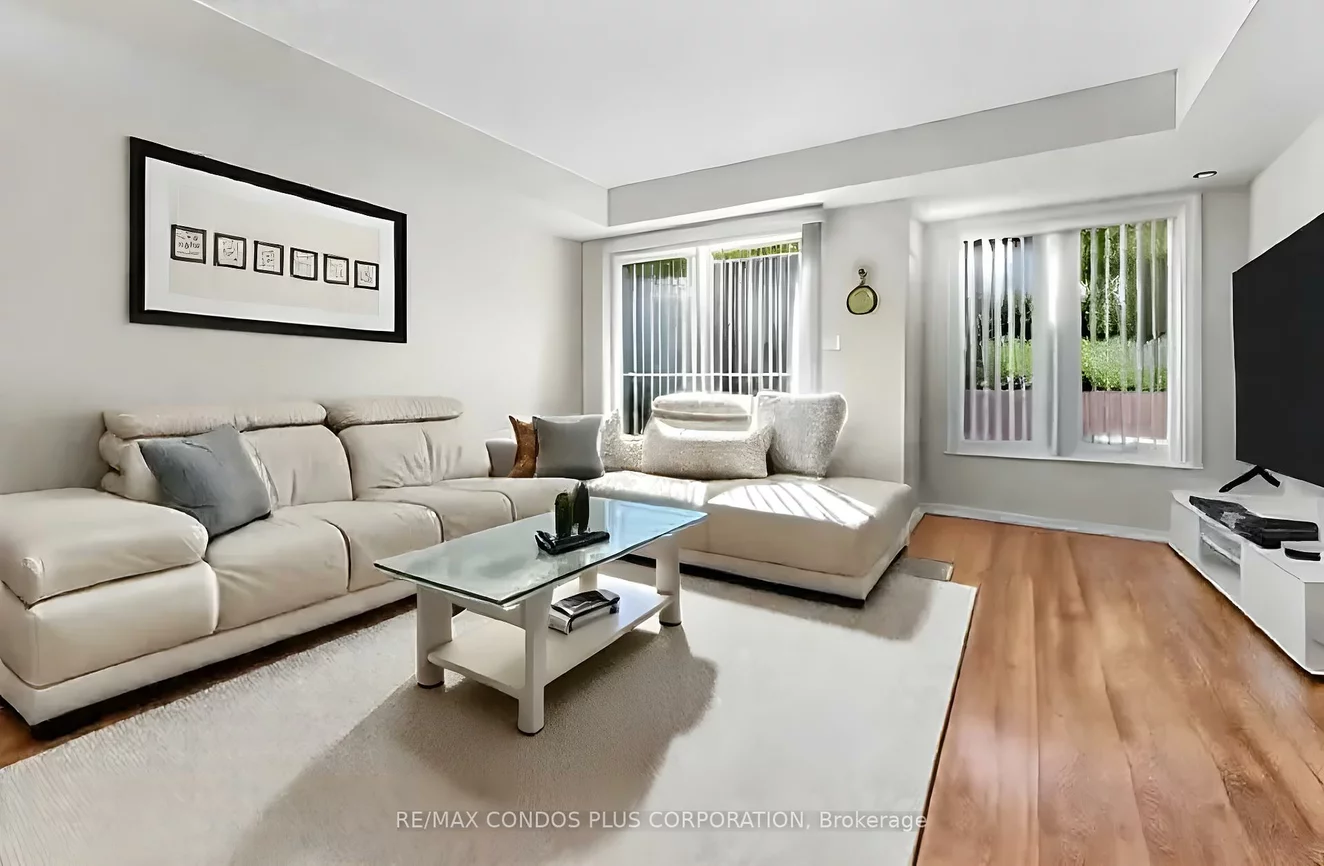 2488, Post, 1015 - RO River Oaks, Oakville