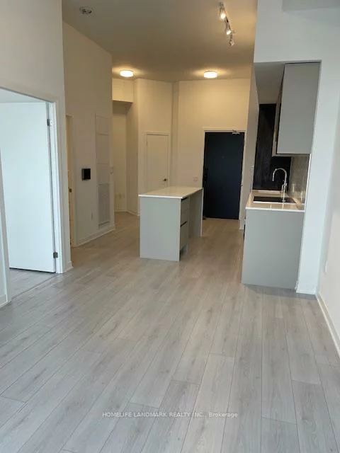 395, Dundas, 1040 - OA Rural Oakville, Oakville