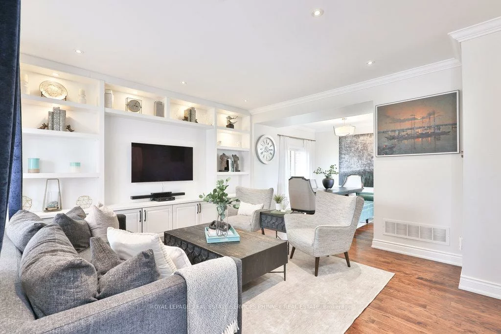 2303, Central Park, 1015 - RO River Oaks, Oakville