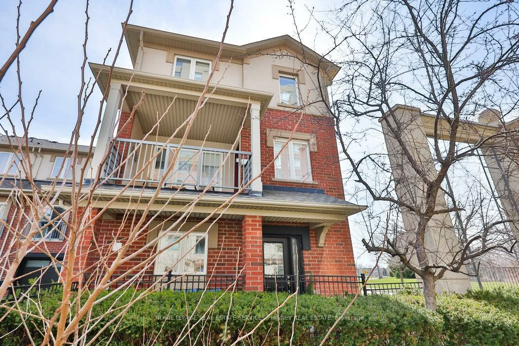 2303, Central Park, 1015 - RO River Oaks, Oakville