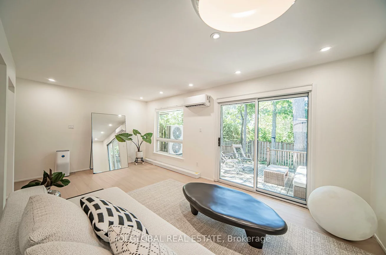 1270, Gainsborough, 1005 - FA Falgarwood, Oakville