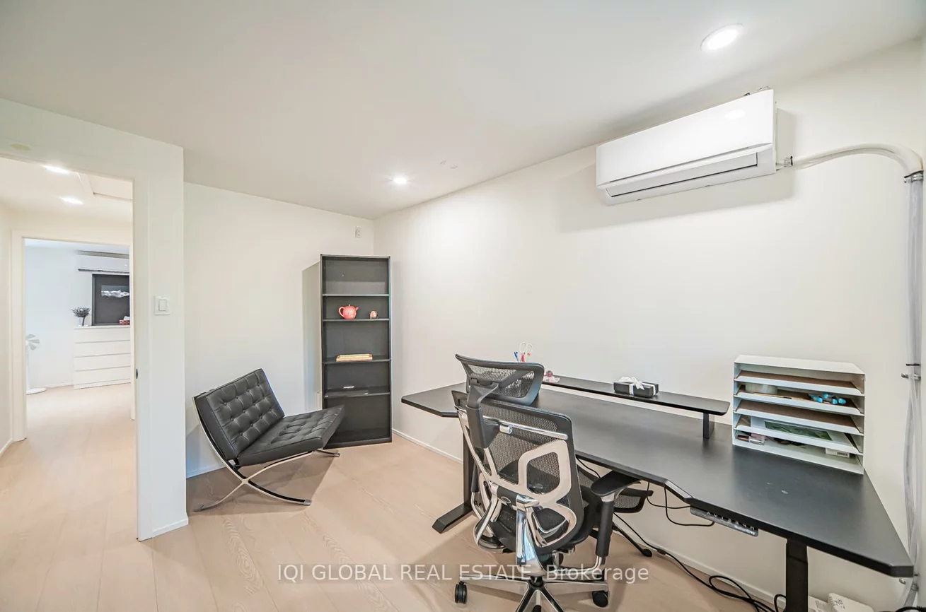 1270, Gainsborough, 1005 - FA Falgarwood, Oakville