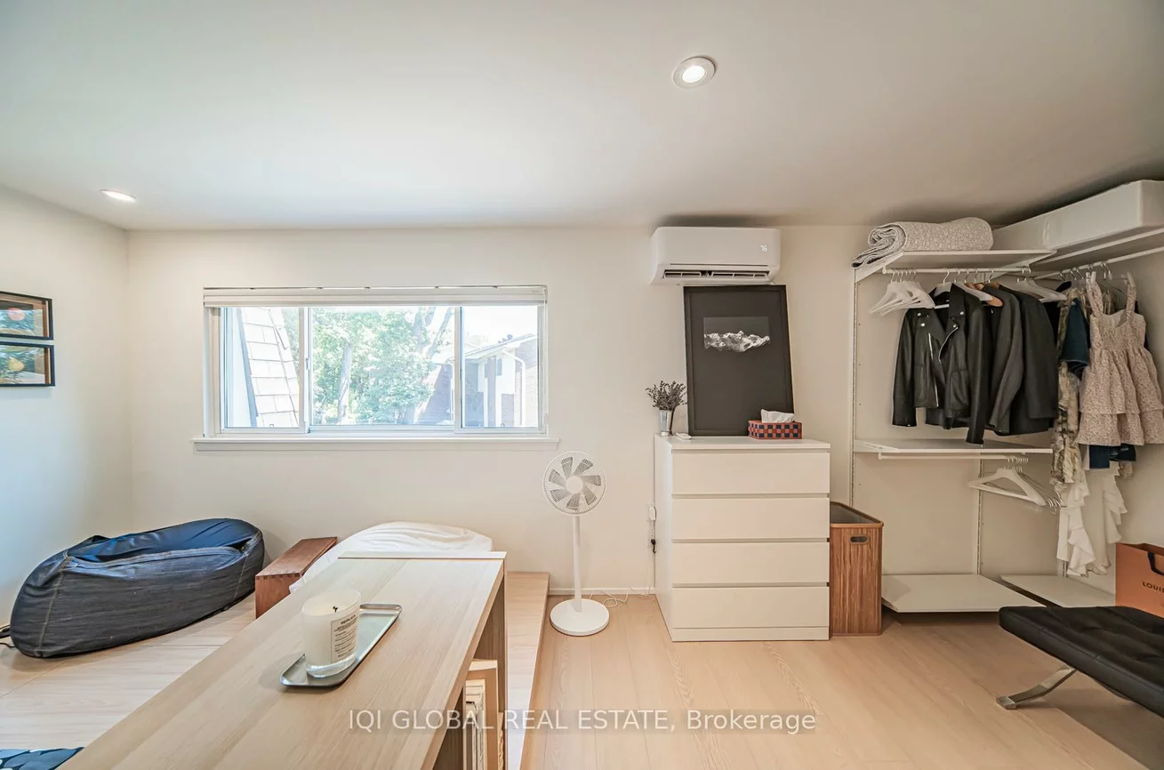 1270, Gainsborough, 1005 - FA Falgarwood, Oakville