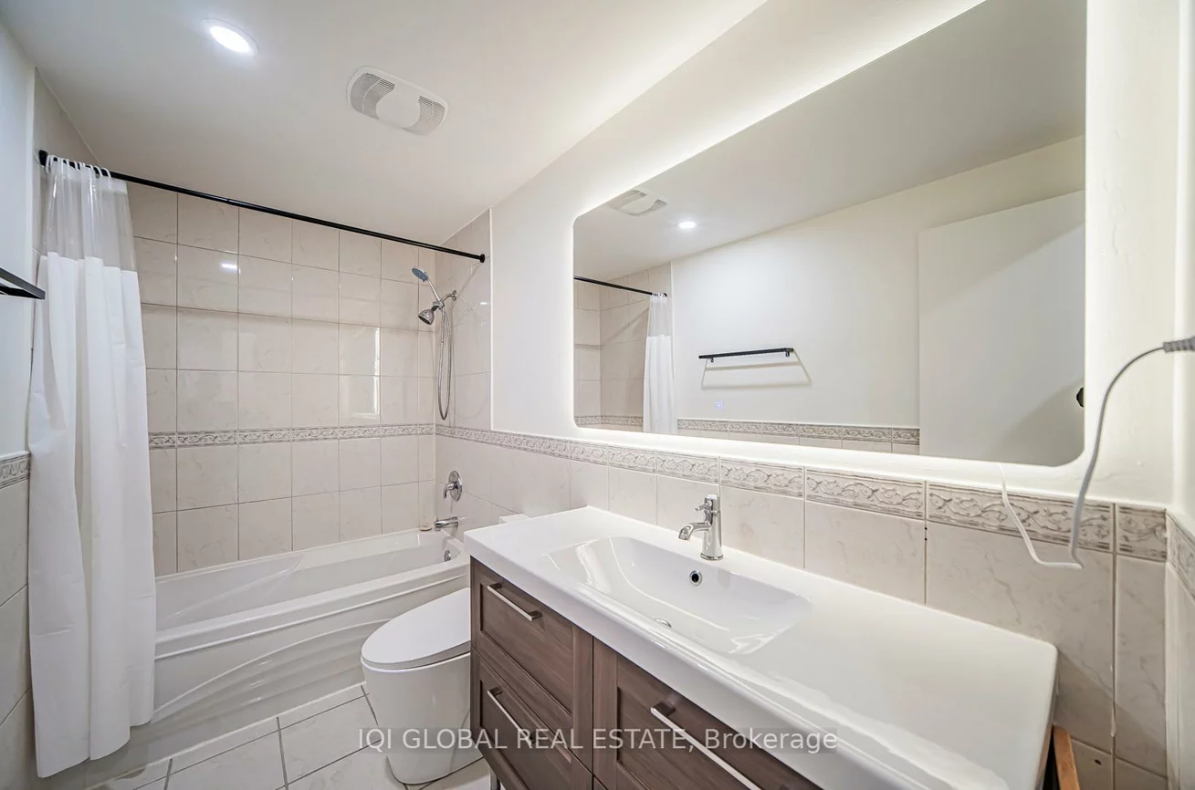 1270, Gainsborough, 1005 - FA Falgarwood, Oakville