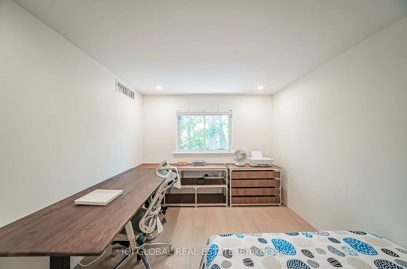 1270, Gainsborough, 1005 - FA Falgarwood, Oakville