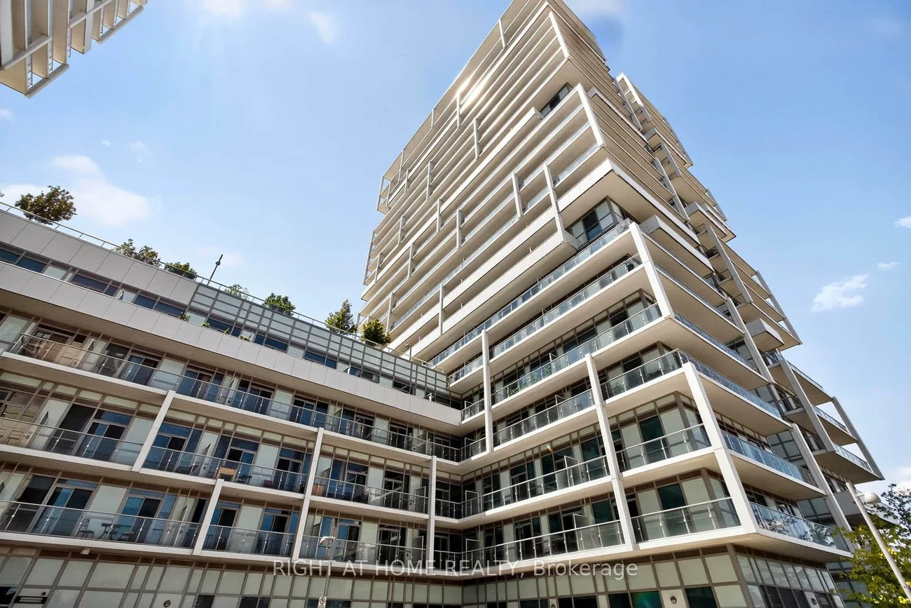 65, Speers, 1014 - QE Queen Elizabeth, Oakville