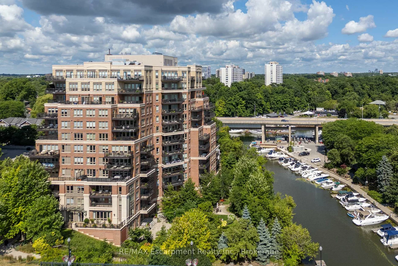111, Forsythe, 1002 - CO Central, Oakville