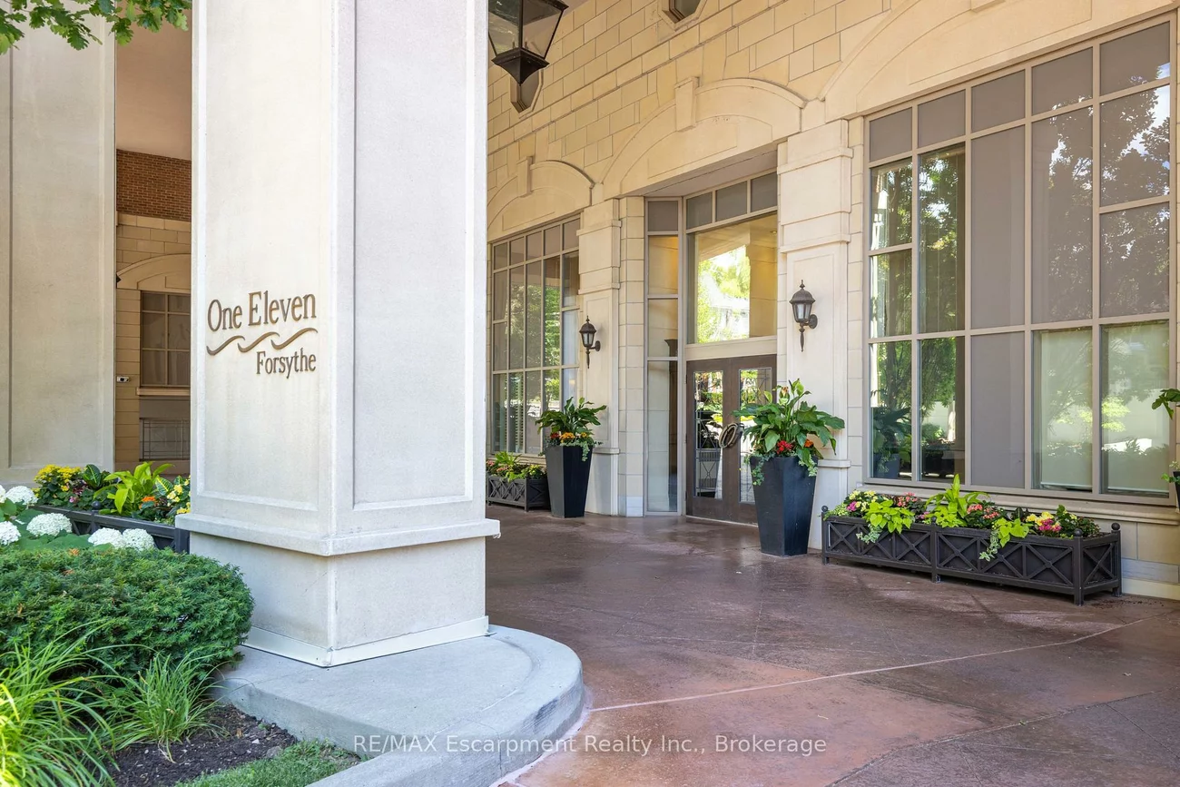 111, Forsythe, 1002 - CO Central, Oakville