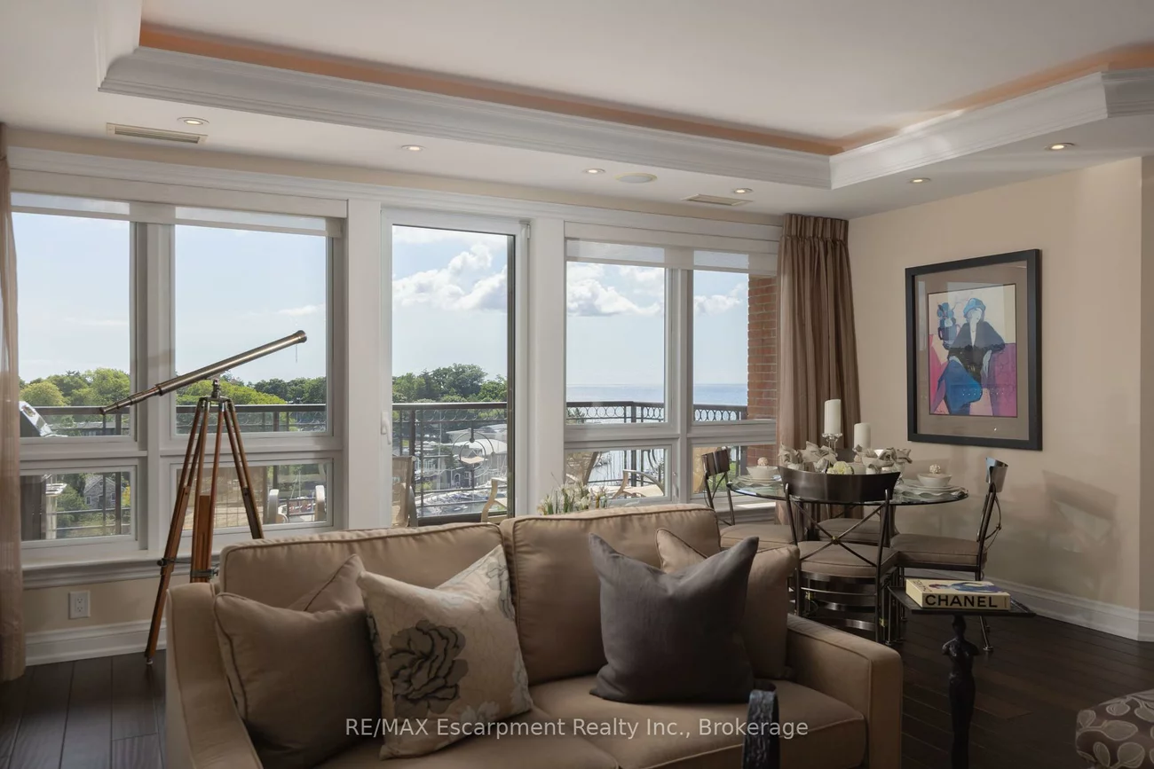 111, Forsythe, 1002 - CO Central, Oakville