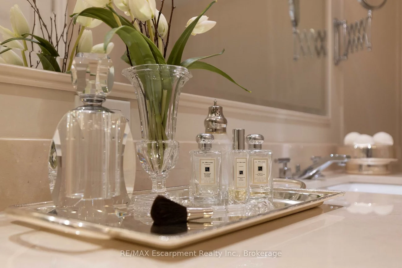 111, Forsythe, 1002 - CO Central, Oakville
