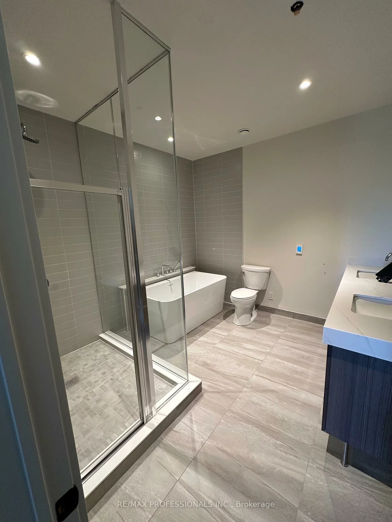123, Maurice, 1002 - CO Central, Oakville