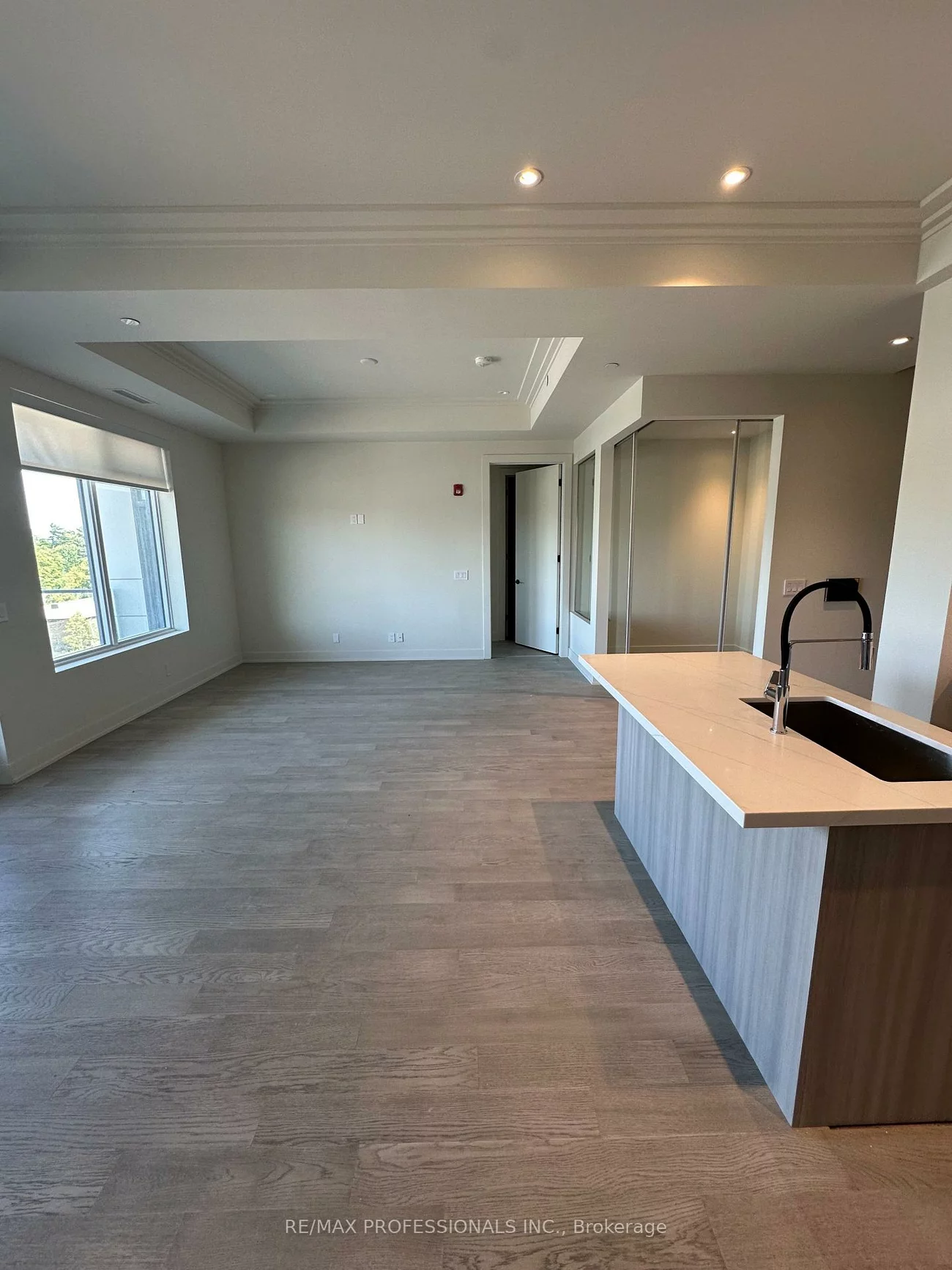 123, Maurice, 1002 - CO Central, Oakville