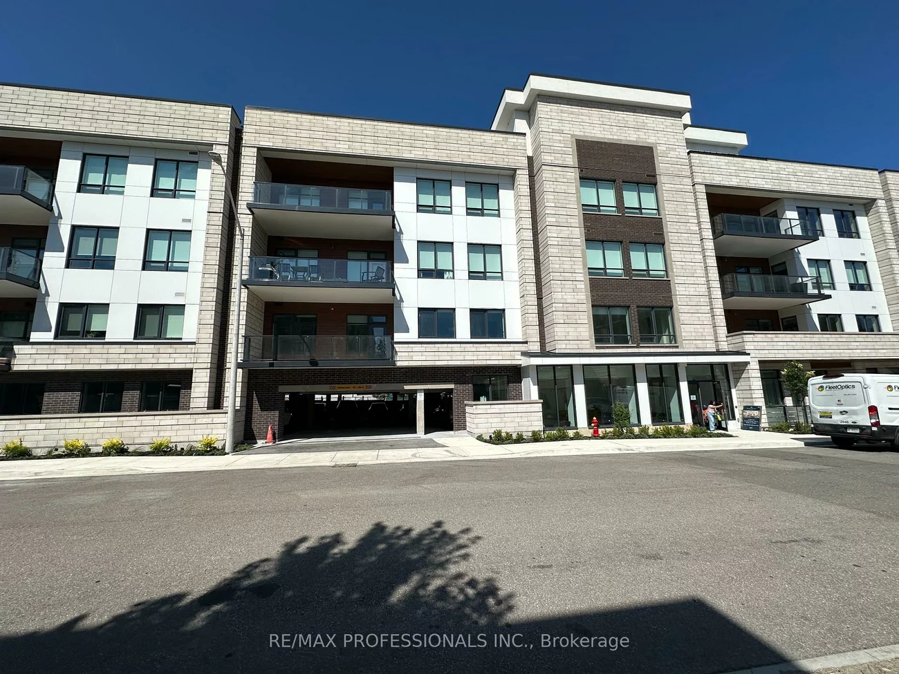 123, Maurice, 1002 - CO Central, Oakville