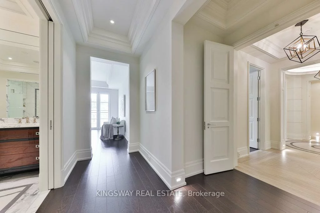 300, Randall, 1013 - OO Old Oakville, Oakville