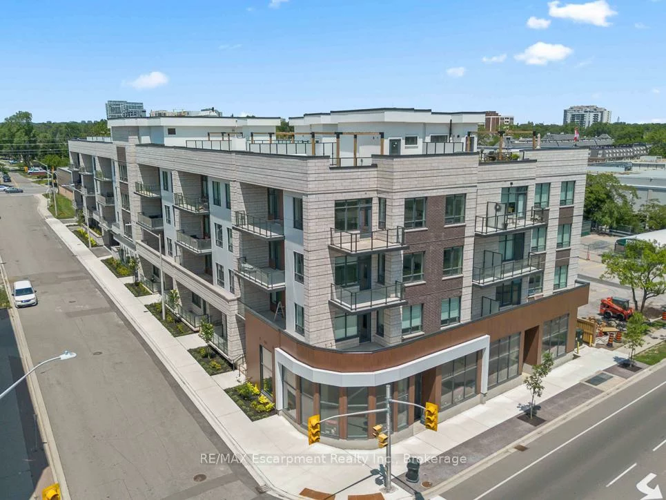 123, Maurice, 1002 - CO Central, Oakville