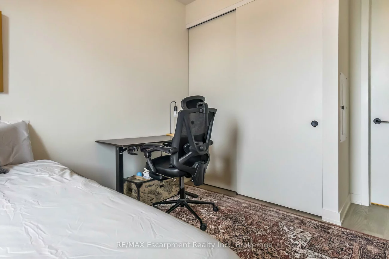 123, Maurice, 1002 - CO Central, Oakville