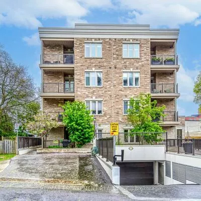 70, Stewart, 1002 - CO Central, Oakville