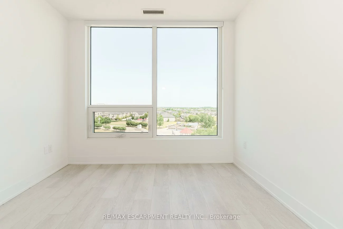 2450, Old Bronte, 1019 - WM Westmount, Oakville